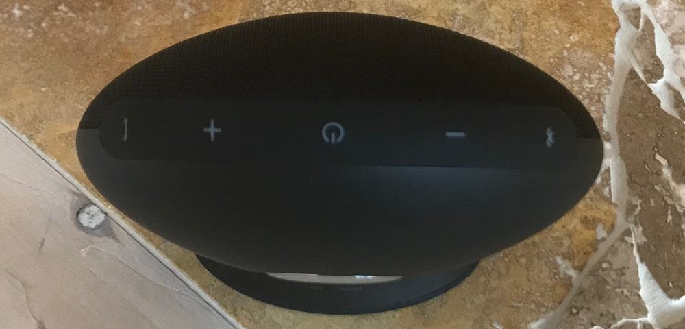 Harman Kardon Onyx Mini Controls