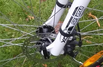 Front and rear manual disc brakes