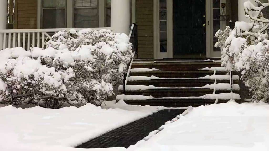 snow melting stairs mats