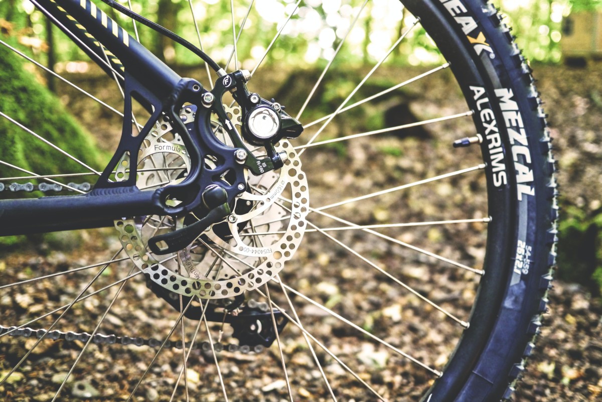 Adjust Hydraulic Disc Brakes on a Bike