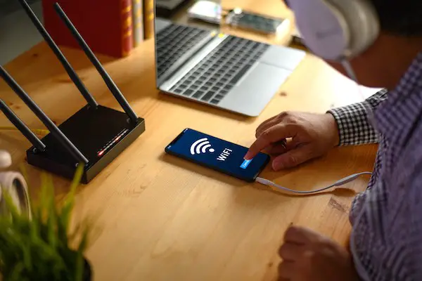 How to Connect a Wifi Router to a Mobile Hotspot
