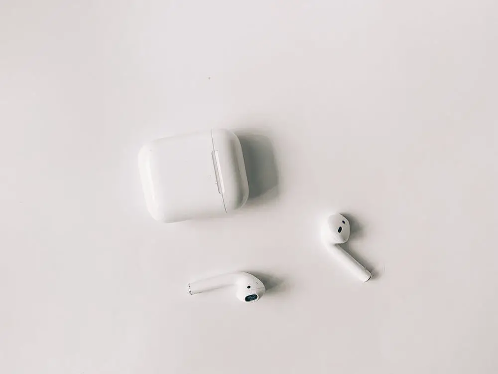 Why Do My Airpods Keep Pausing?